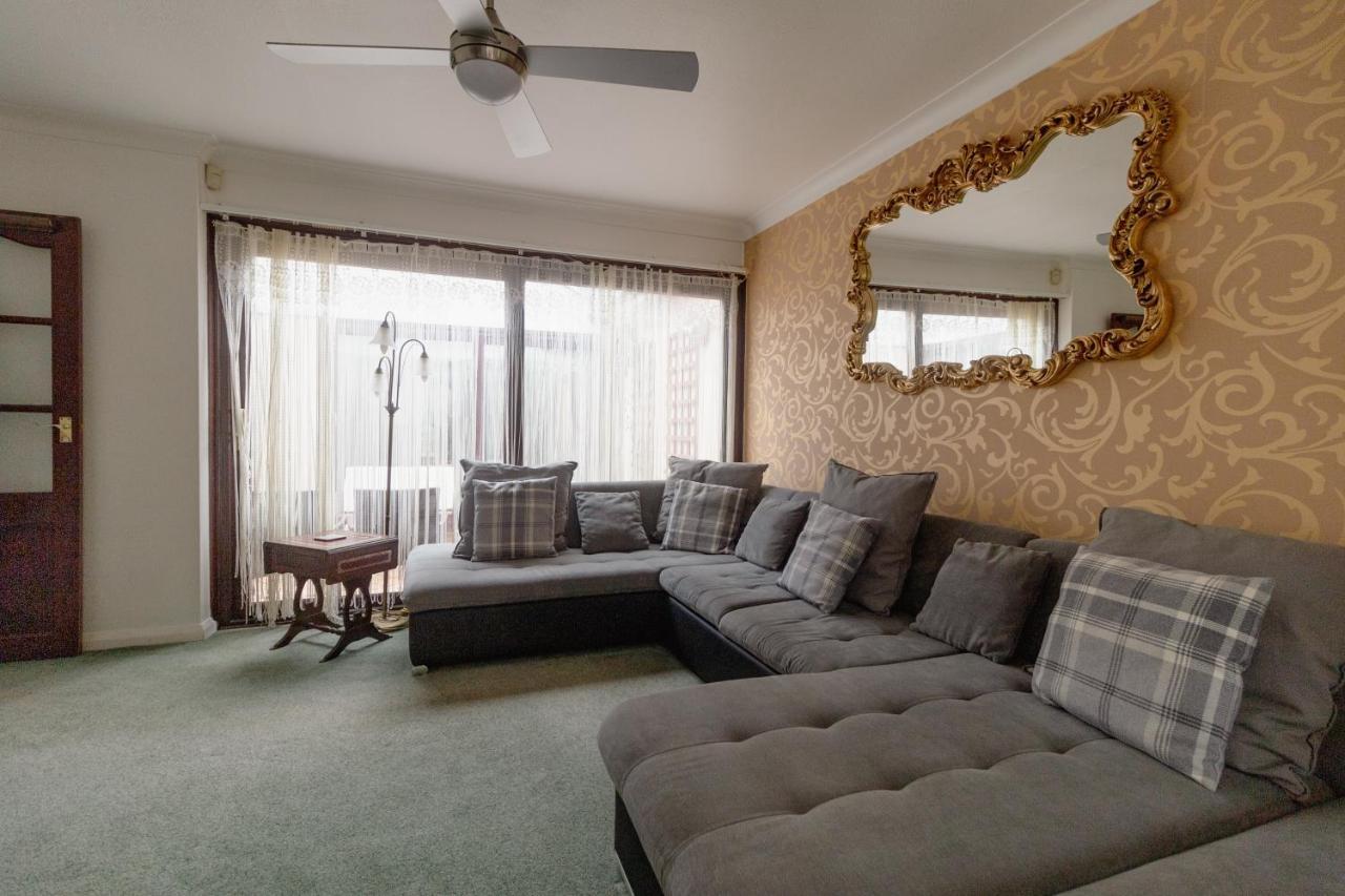 Palm Bay'S Luxury Bungalow - Self Check In & Parking Villa Margate Dış mekan fotoğraf